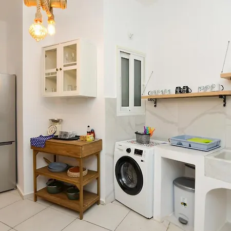 Apartment Stylish Next To Acropolis, Metro Stop Fix