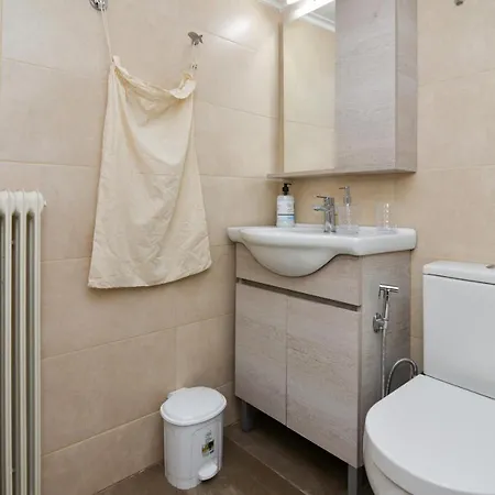 Apartment Stylish Next To Acropolis, Metro Stop Fix *