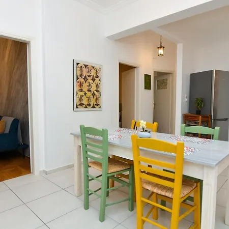 Apartment Stylish Next To Acropolis, Metro Stop Fix